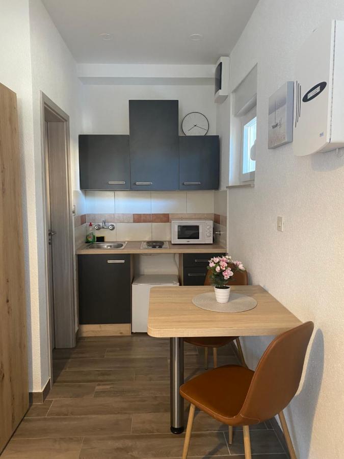 Apartments Erhart Ровин Екстериор снимка
